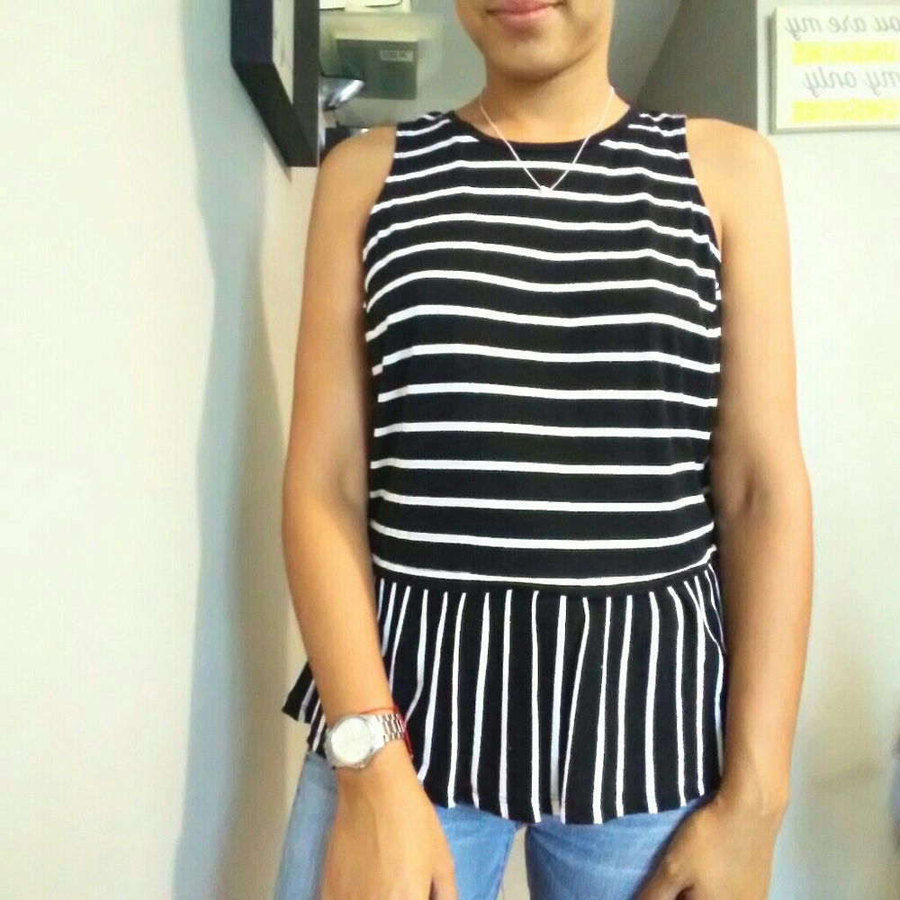 Black & white striped sleeveless tank